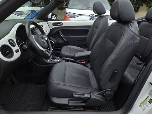 Used 2013 Volkswagen Beetle 2.5 image 15