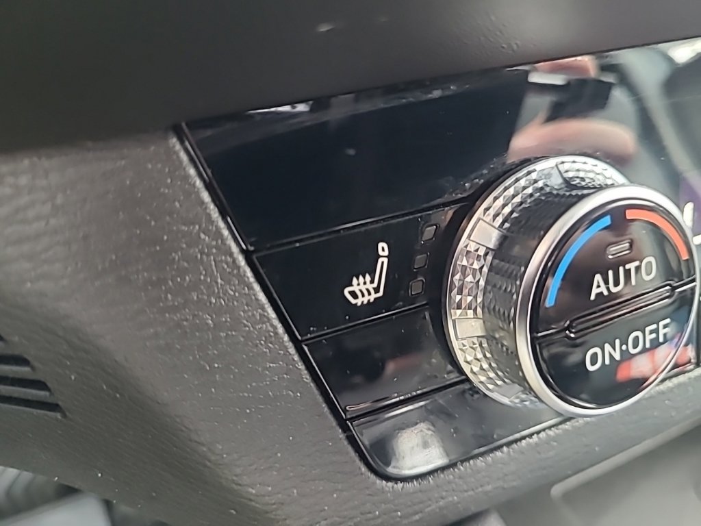 Used 2024 Mitsubishi Outlander SE AWD/4WD image 25
