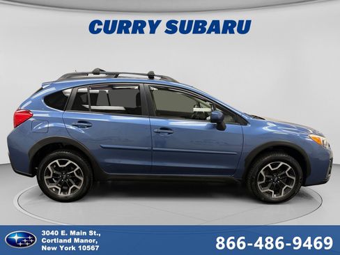 Used 2017 Subaru Crosstrek 2.0i Premium w/ Moonroof Package AWD/4WD image 6