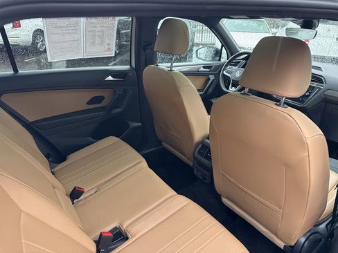 Used 2023 Volkswagen Tiguan SE R-Line AWD/4WD image 20
