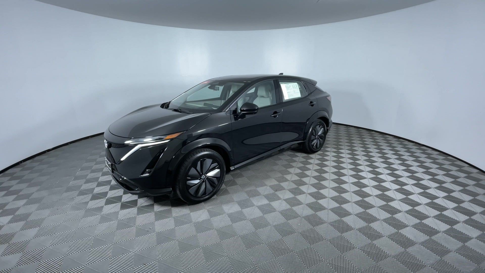Certified 2024 Nissan Ariya AWD image 4