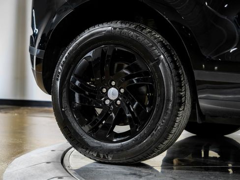 Used 2024 Land Rover Range Rover Evoque S image 57