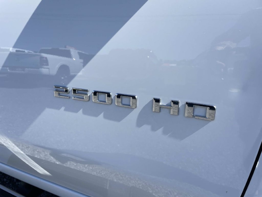 Used 2022 Chevrolet Silverado 2500 Custom w/ Gooseneck/5TH Wheel Package AWD/4WD image 36