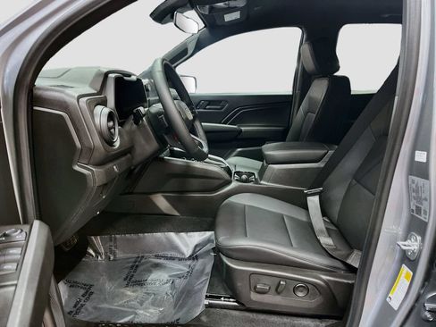 Used 2026 Chevrolet Colorado Trail Boss AWD/4WD image 21