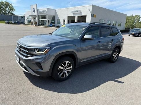 Used 2022 Volkswagen Atlas SE image 3