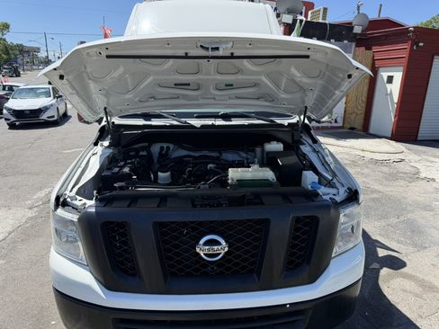 Used 2021 Nissan NV 3500 SV RWD image 17