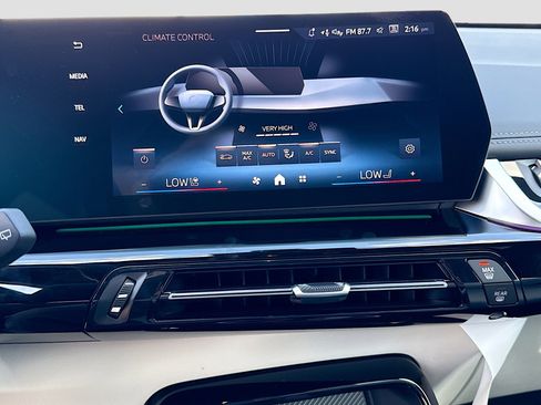 New 2026 BMW X1 xDrive28i w/ Technology Package image 35