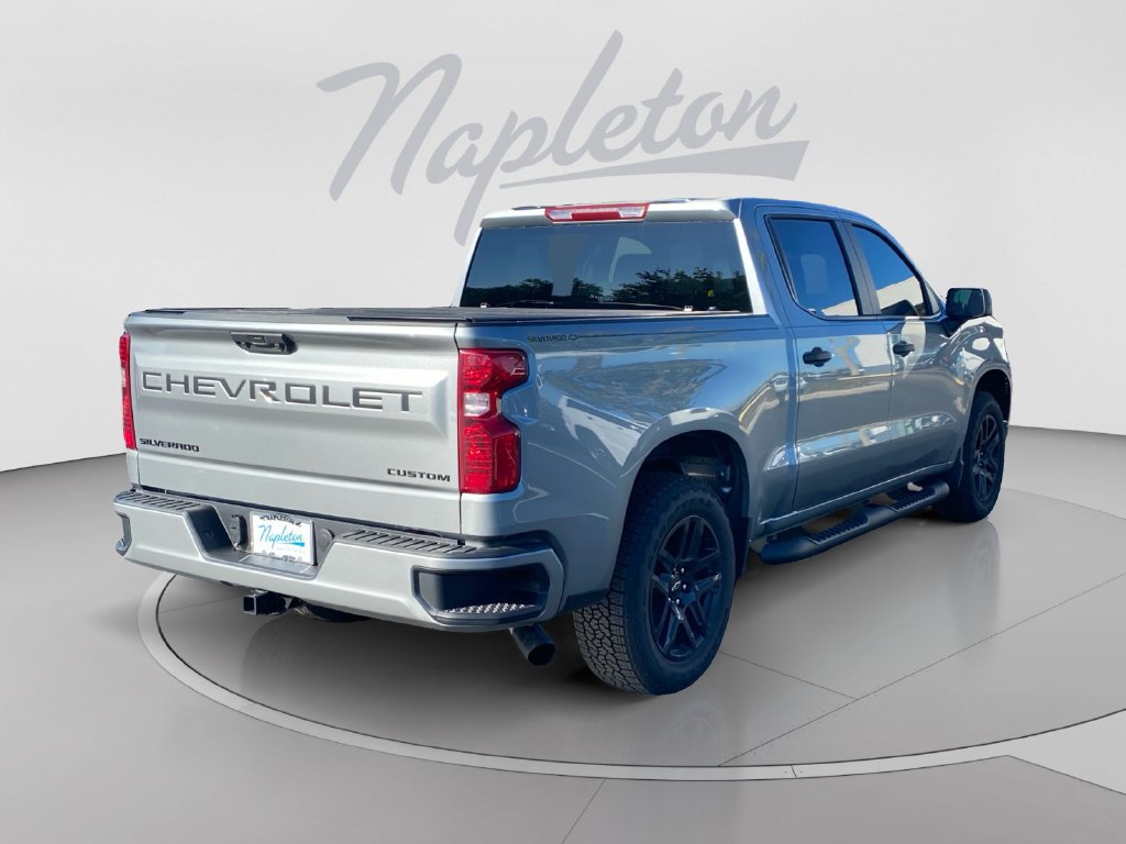 Used 2026 Chevrolet Silverado 1500 Custom w/ Turbomax Blackout Package RWD image 6