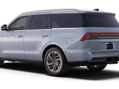New 2025 Lincoln Navigator Reserve image 26