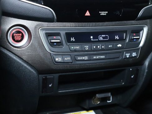 Used 2023 Honda Passport TrailSport image 27