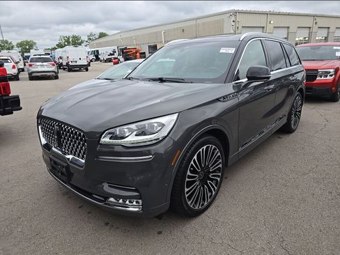 Used 2024 Lincoln Aviator Black Label w/ Dynamic Handling Package AWD/4WD image 1
