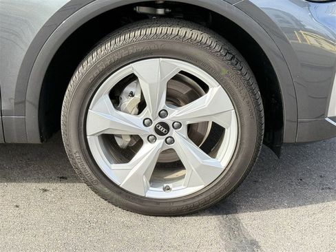 Used 2023 Audi Q5 2.0T Premium Plus w/ Premium Plus Package image 9