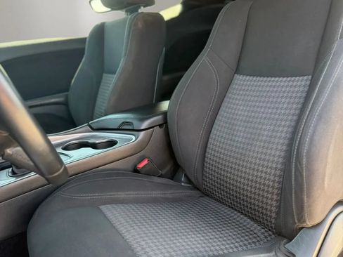 Used 2019 Dodge Challenger SXT RWD image 11