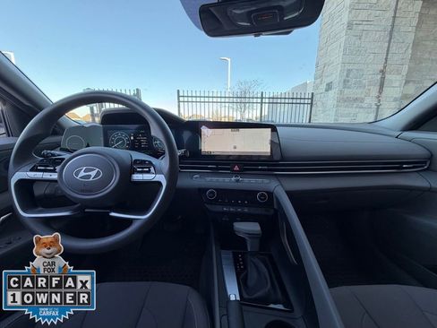 Used 2024 Hyundai Elantra SEL image 26