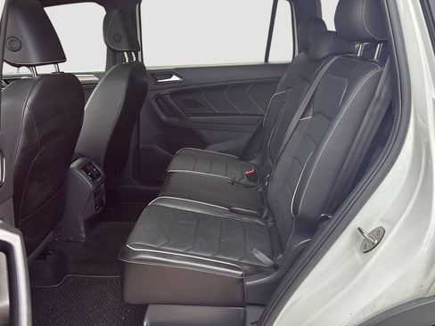 Used 2024 Volkswagen Tiguan SEL R-Line w/ MDO Package, Two-Row image 24