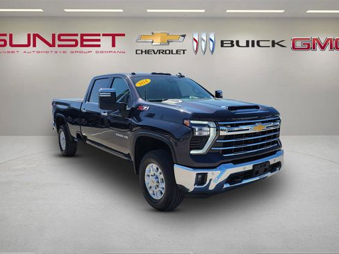 Certified 2024 Chevrolet Silverado 3500 LTZ w/ LTZ Plus Package image 1