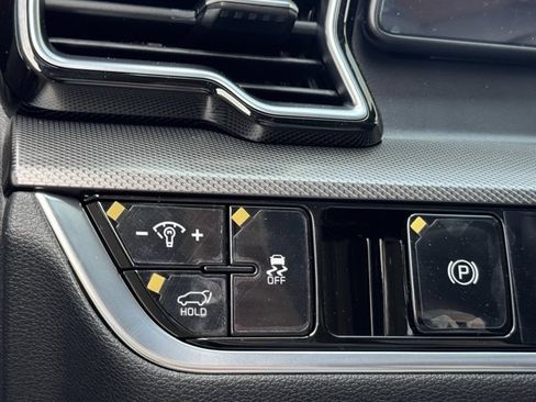 New 2025 Kia Sportage SX AWD/4WD image 10