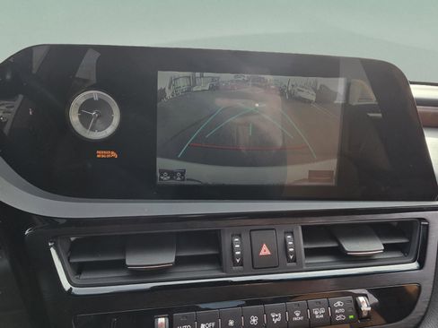 Certified 2022 Lexus ES 350 w/ Premium Package image 21