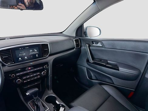 Used 2022 Kia Sportage EX image 27
