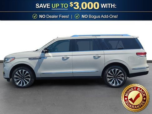 Used 2023 Lincoln Navigator L Reserve AWD/4WD image 2