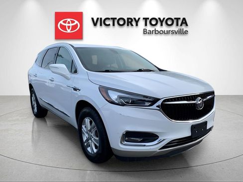 Used 2020 Buick Enclave Essence image 3