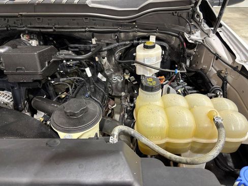 Used 2021 Ford F250 XL w/ Power Equipment Group image 25