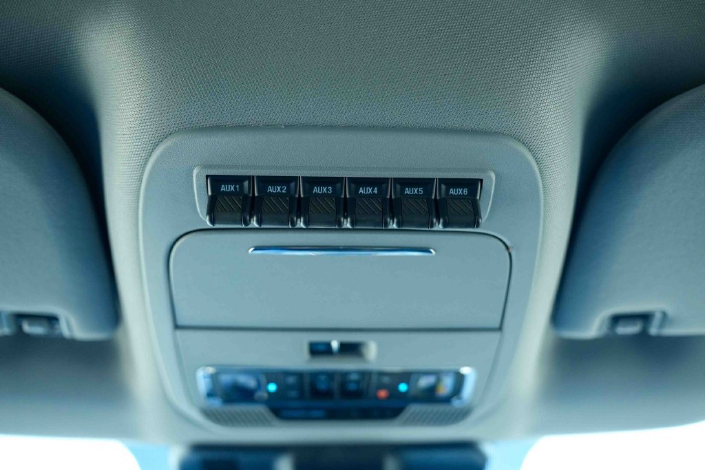 Used 2025 Ford F250 Lariat AWD/4WD image 36