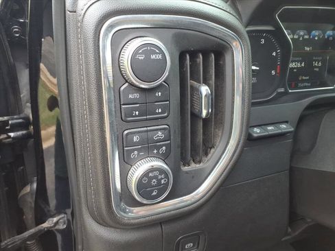 Used 2022 GMC Sierra 3500 Denali w/ Denali Black Diamond Edition AWD/4WD image 26