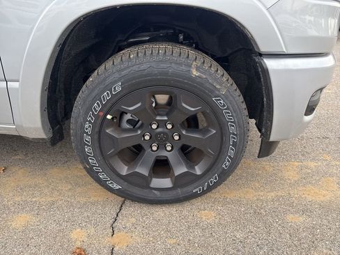 New 2026 RAM 1500 4x4 Crew Cab image 9