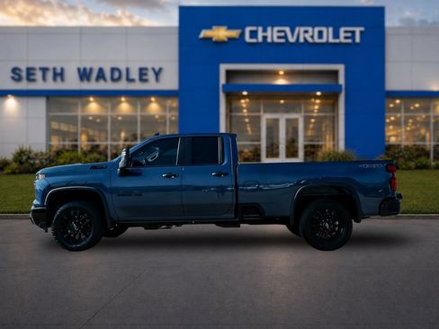 Used 2025 Chevrolet Silverado 2500 Custom w/ Custom Value Package AWD/4WD image 4