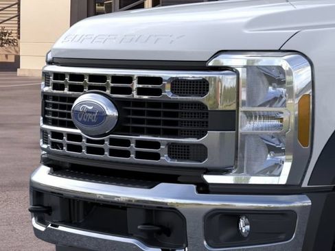 New 2026 Ford F600 4x4 Regular Cab Super Duty w/ XL Chrome Package image 17