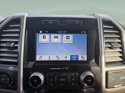 Used 2018 Ford F150 King Ranch image 16