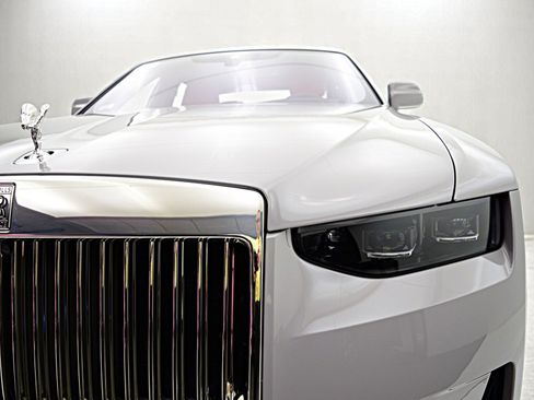 Used 2025 Rolls-Royce Ghost AWD/4WD image 14
