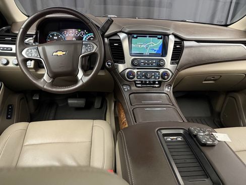Used 2017 Chevrolet Suburban Premier AWD/4WD image 14