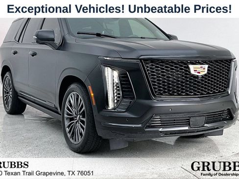 Used 2025 Cadillac Escalade Sport Platinum AWD/4WD image 1