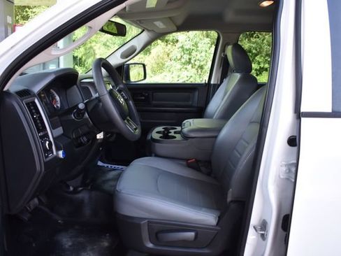 Used 2018 RAM 1500 Tradesman RWD image 10