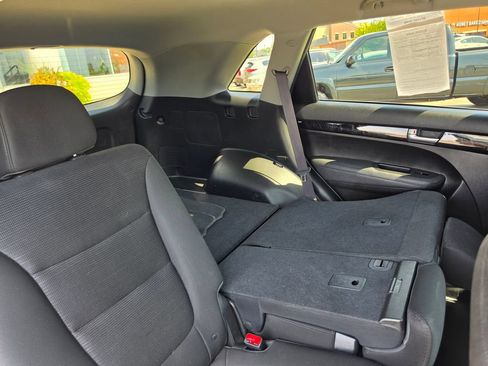 Used 2014 Kia Sorento LX FWD image 13
