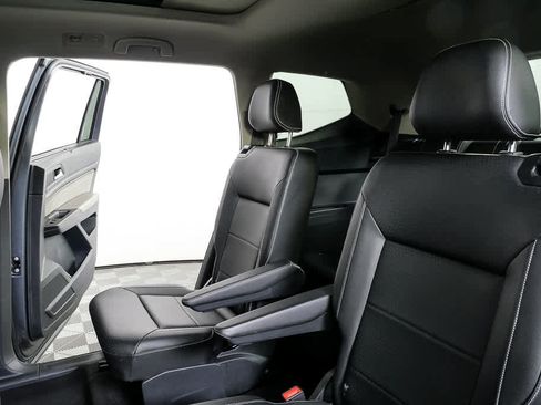 Certified 2023 Volkswagen Atlas SEL R-Line AWD/4WD image 22