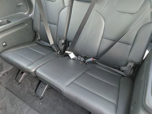Used 2022 Kia Telluride S FWD image 10