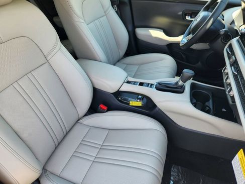 New 2026 Honda HR-V EX-L image 8