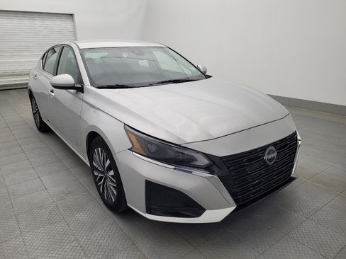 Used 2023 Nissan Altima 2.5 SV image 13