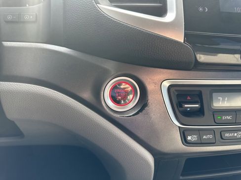 Used 2016 Honda Pilot EX image 10