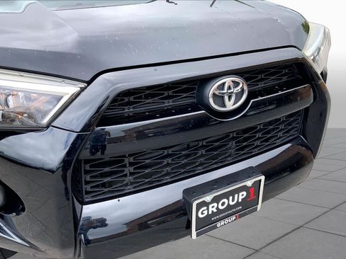 Used 2018 Toyota 4Runner SR5 Premium RWD image 28