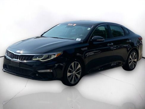 Used 2019 Kia Optima S image 2