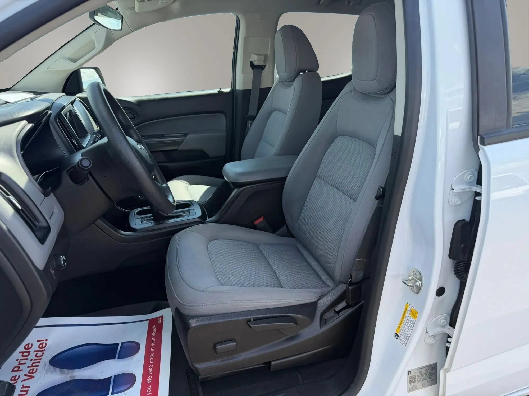 Used 2019 Chevrolet Colorado W/T w/ WT Convenience Package RWD image 12