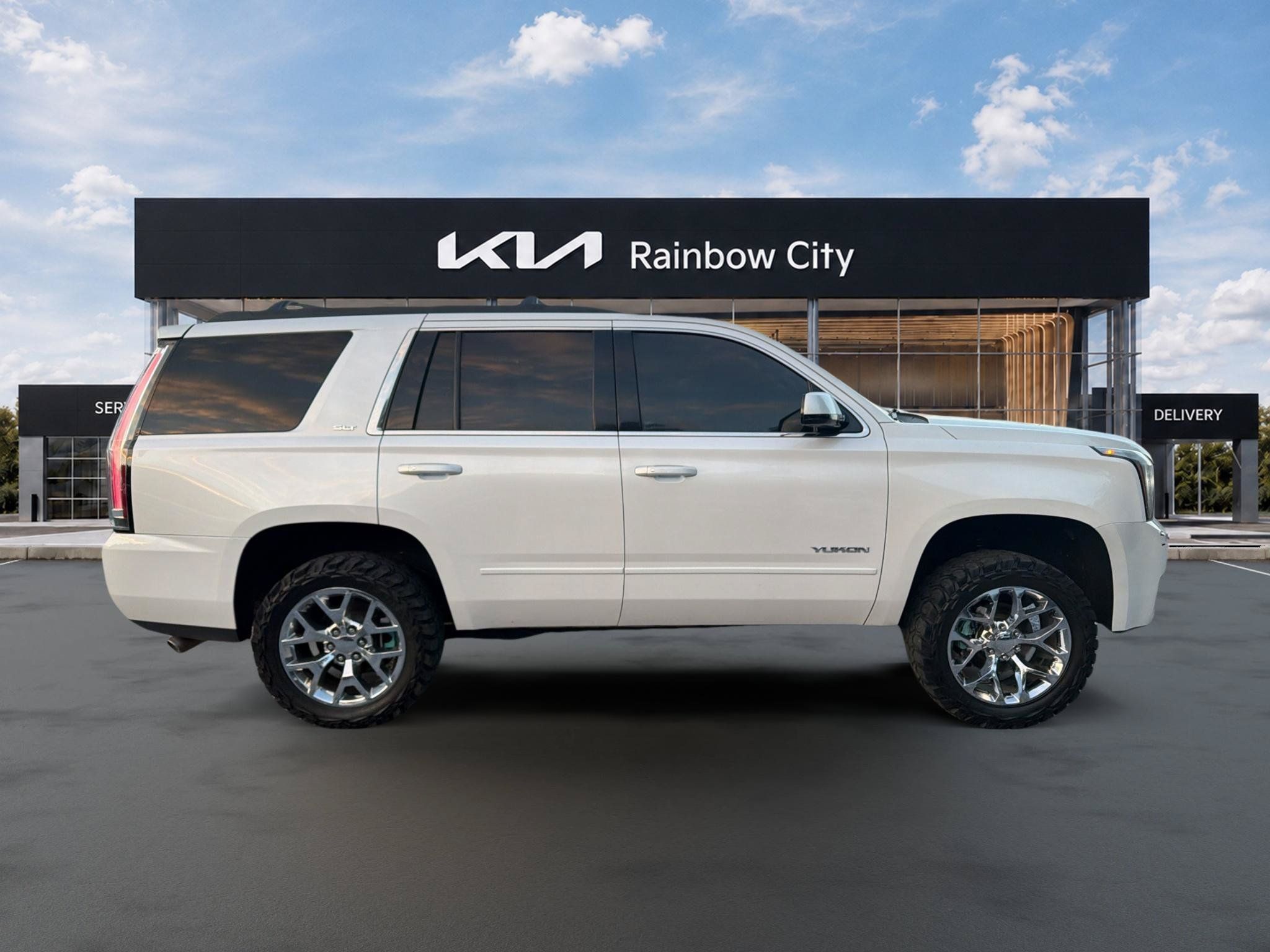 Used 2018 GMC Yukon SLT w/ Open Road Package RWD image 4