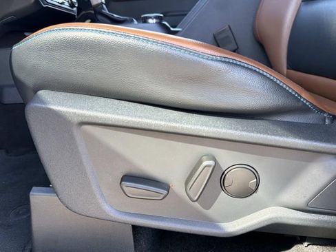 Used 2024 Ford Bronco Outer Banks image 17