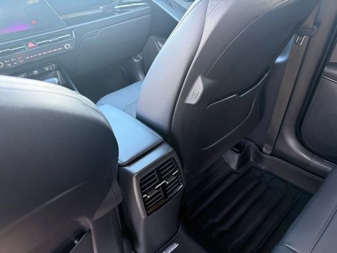 Certified 2023 Kia Niro EX image 23