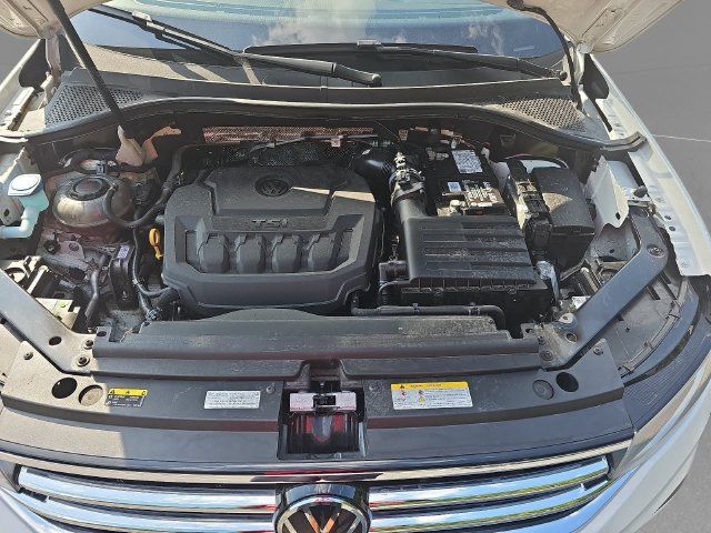 Used 2024 Volkswagen Tiguan SE FWD image 37