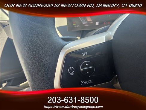 Used 2023 BMW iX xDrive50 w/ Sport Package AWD/4WD image 20